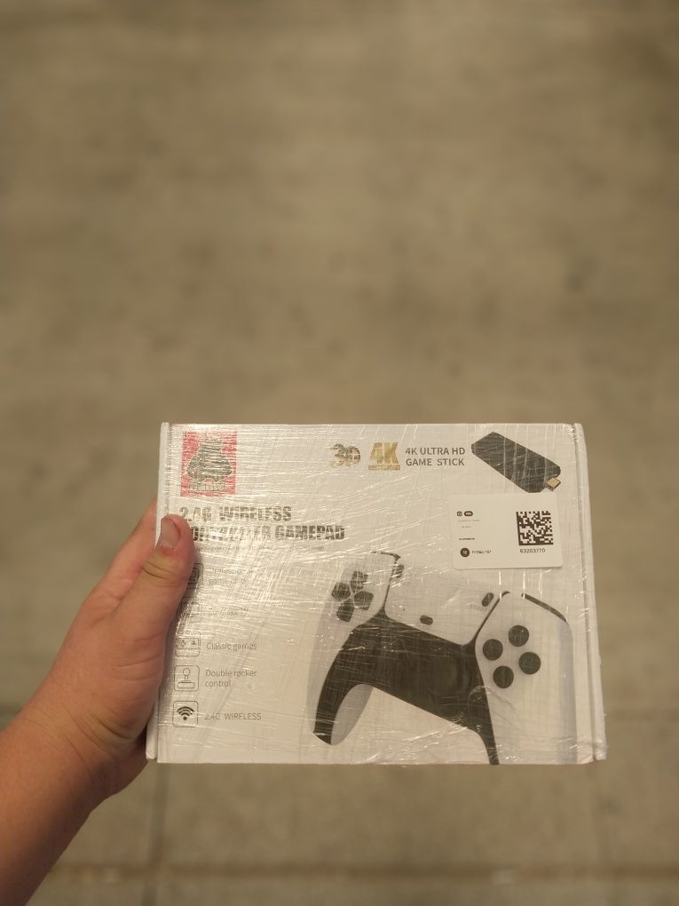 Yangi game stick pro sotiladi