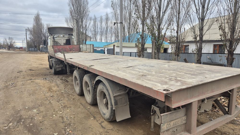 Полуприцеп платформа контейнеровоз