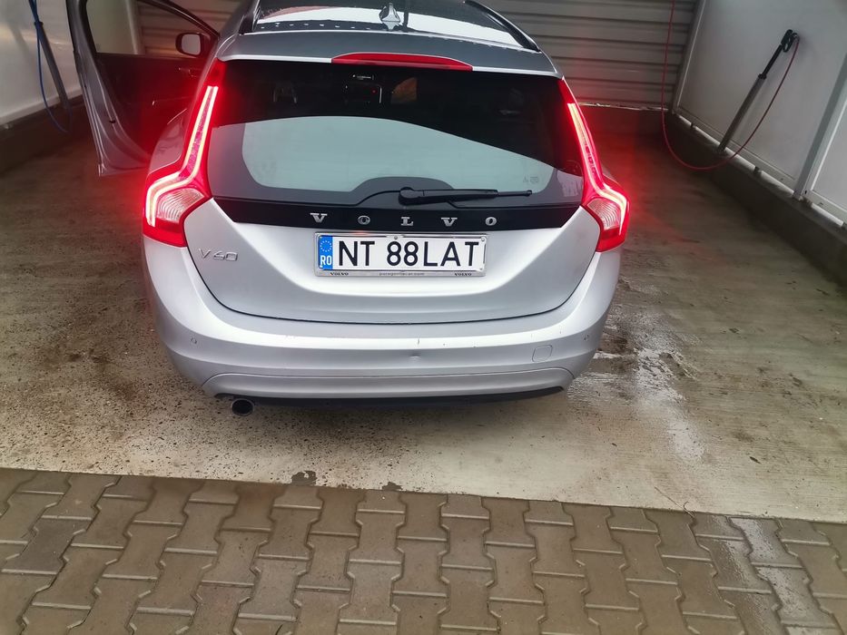 Volvo V60 - 2016 - 2.0 Diesel - 118CP