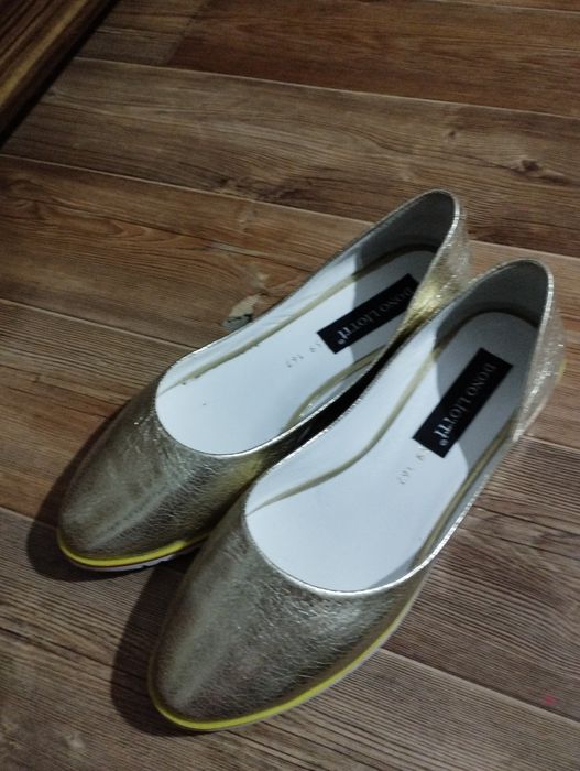 Продам балетки новые