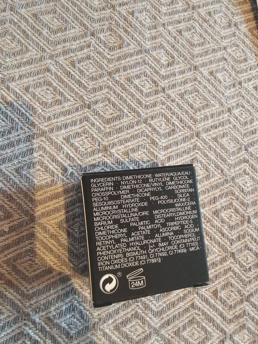 Nars eraser corrector