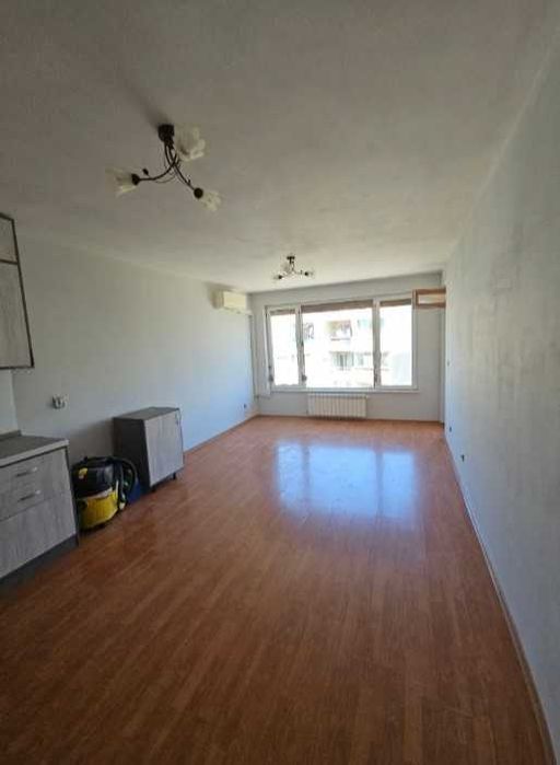 Дава се под наем Двустаен апартамент в София, Център - 70 кв.м за 450 € - Снимка #1