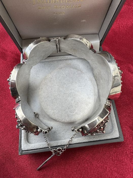 Bratara masiva din argint