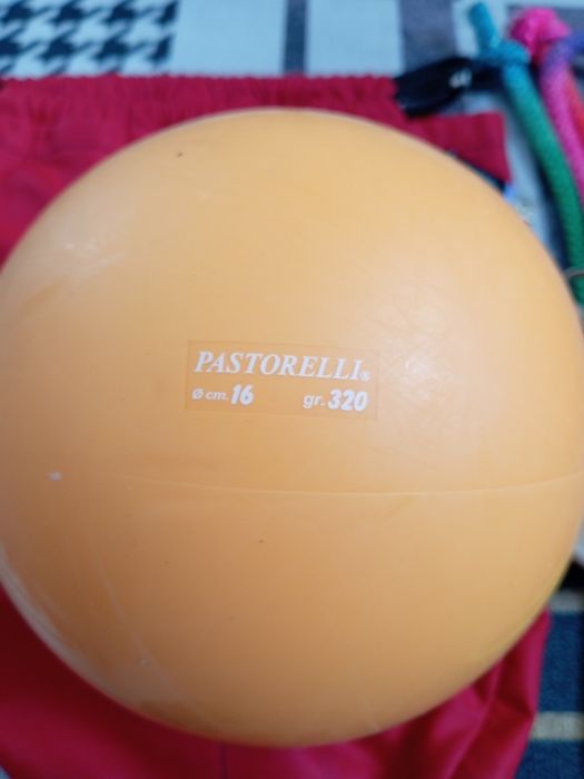 Продам предметы для художественной гимнастики