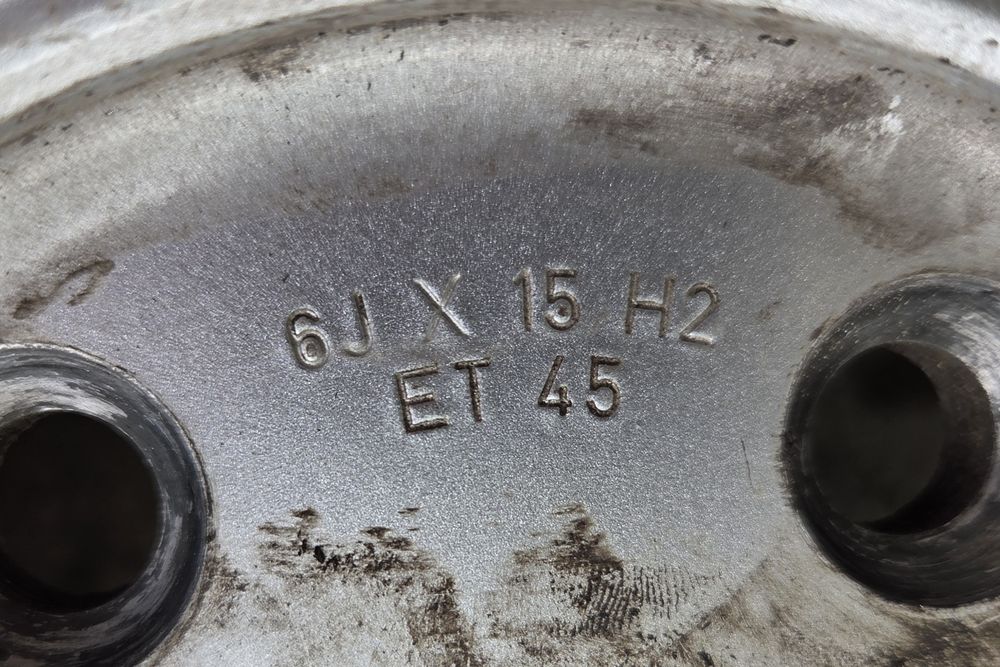Продавам джанти с гуми 195/65R15 5х112