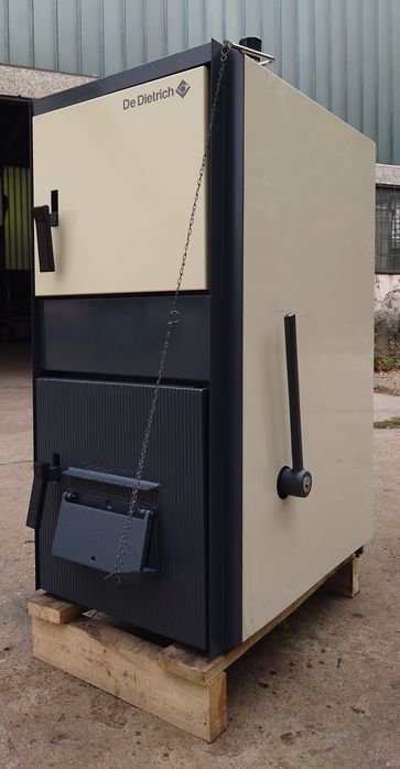 Чугунен котел на твърдо гориво Де Дитрих / De Dietrich 35 kW