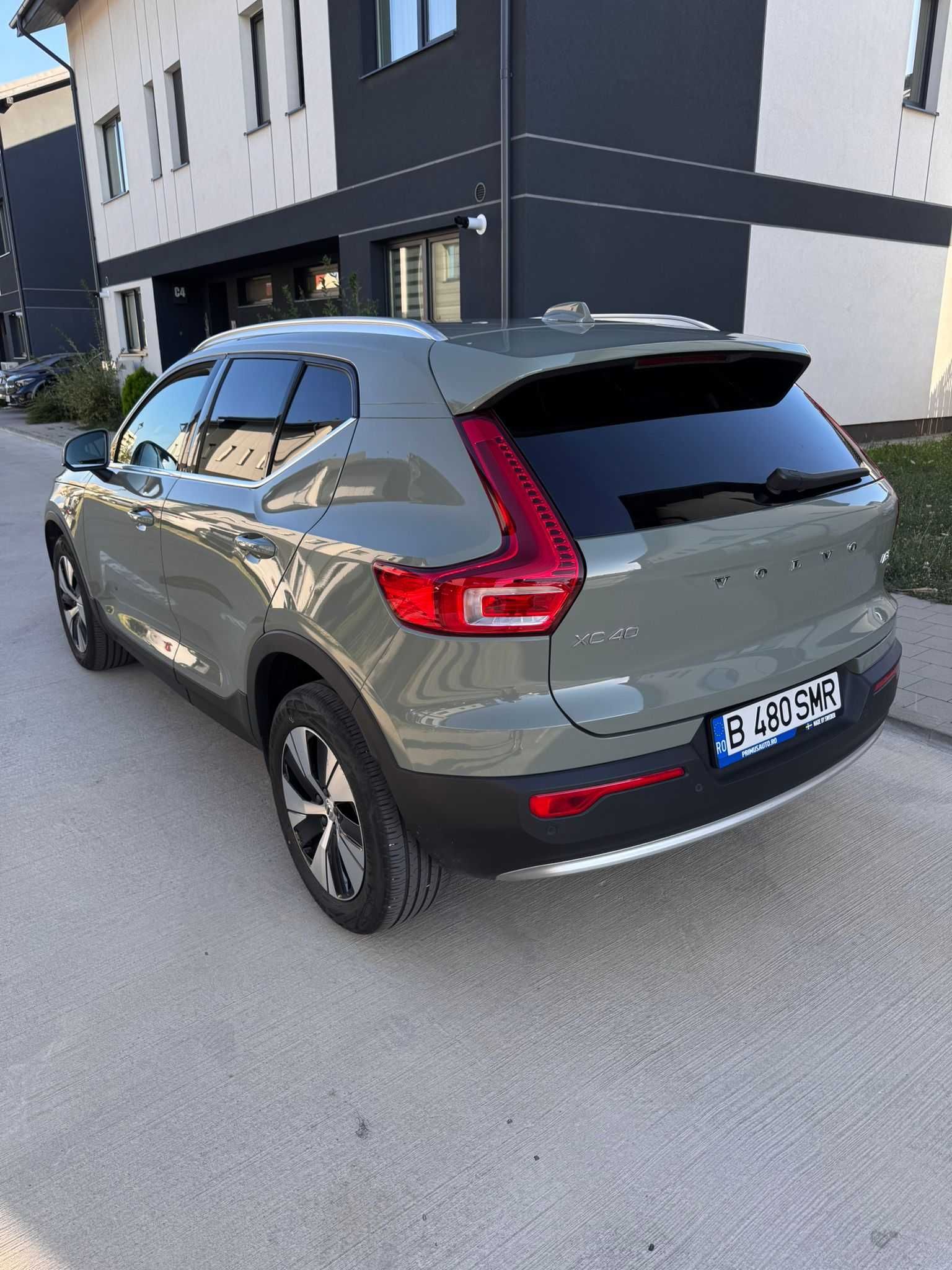 Model Volvo XC40 B3 Mild Hybrid