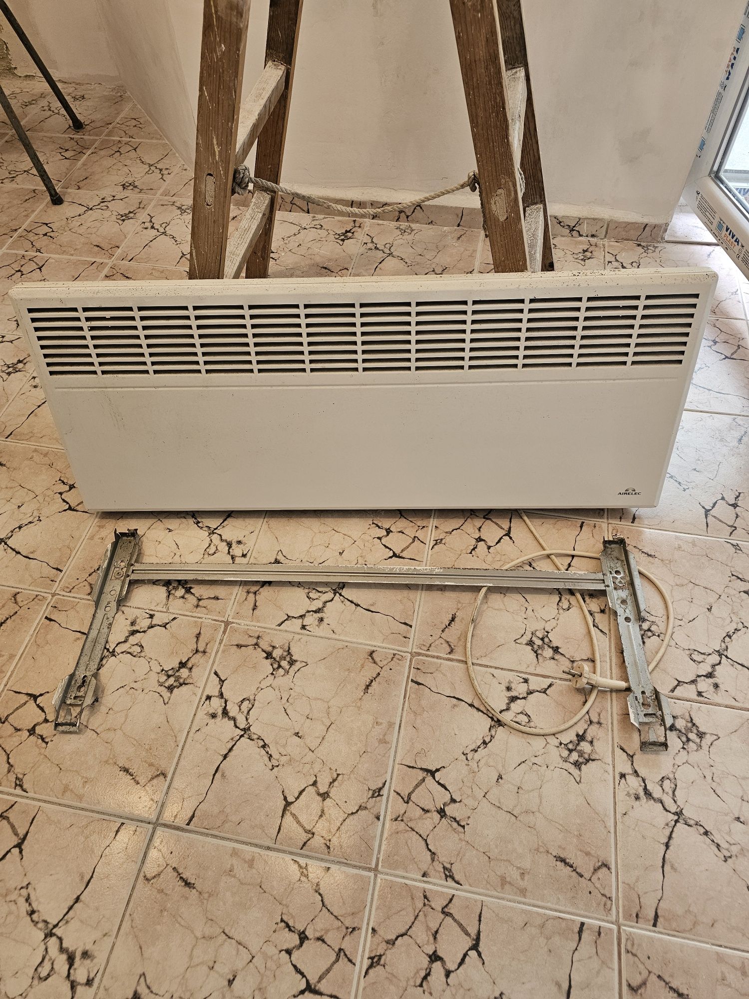 Конвектор Airelеc-2500w