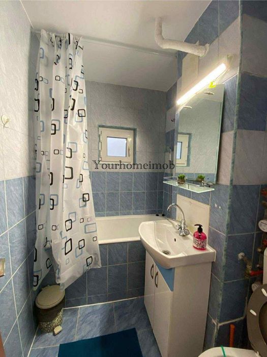 Inchiriez apartament