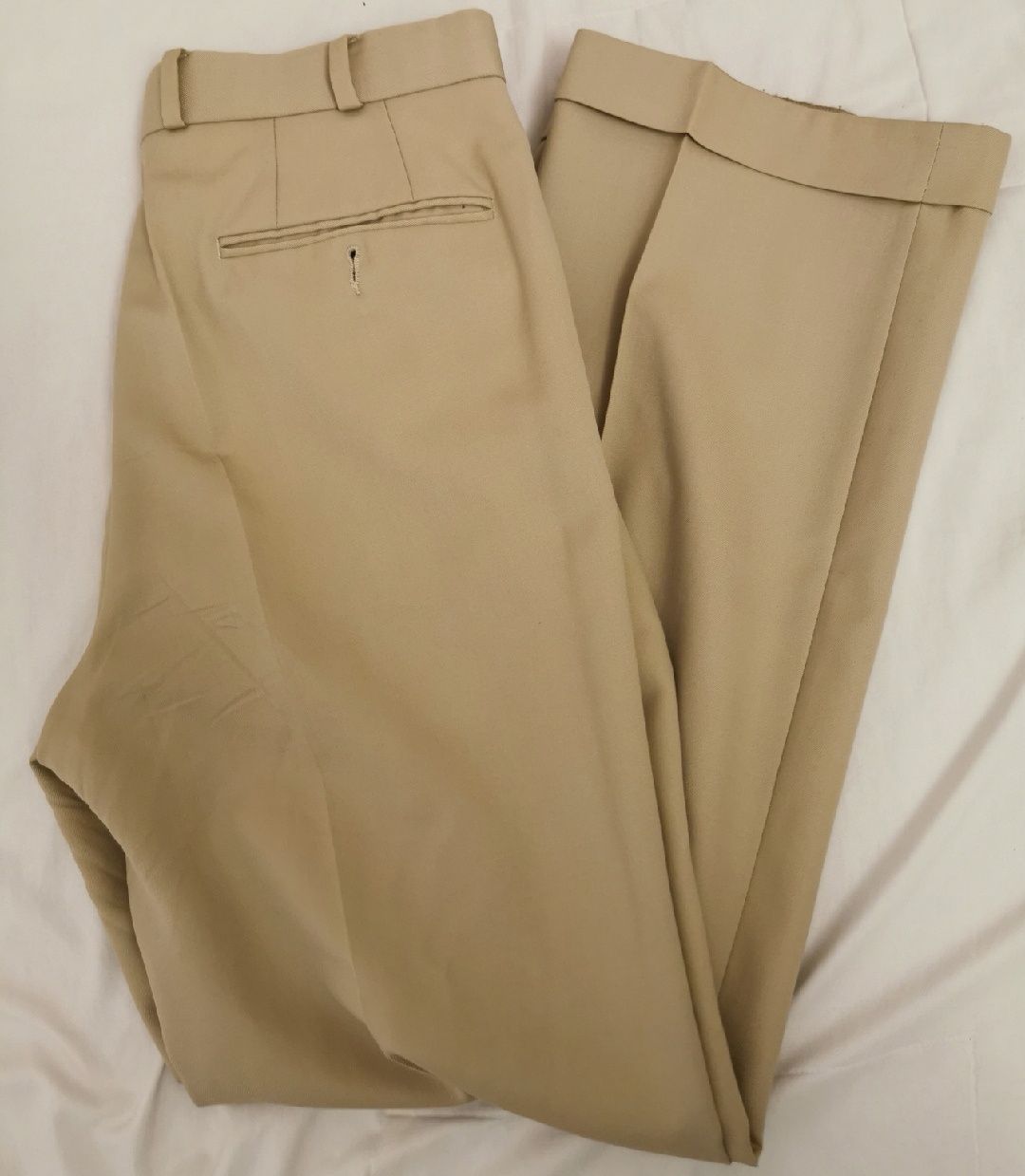 Vând pantaloni stofă Burberry