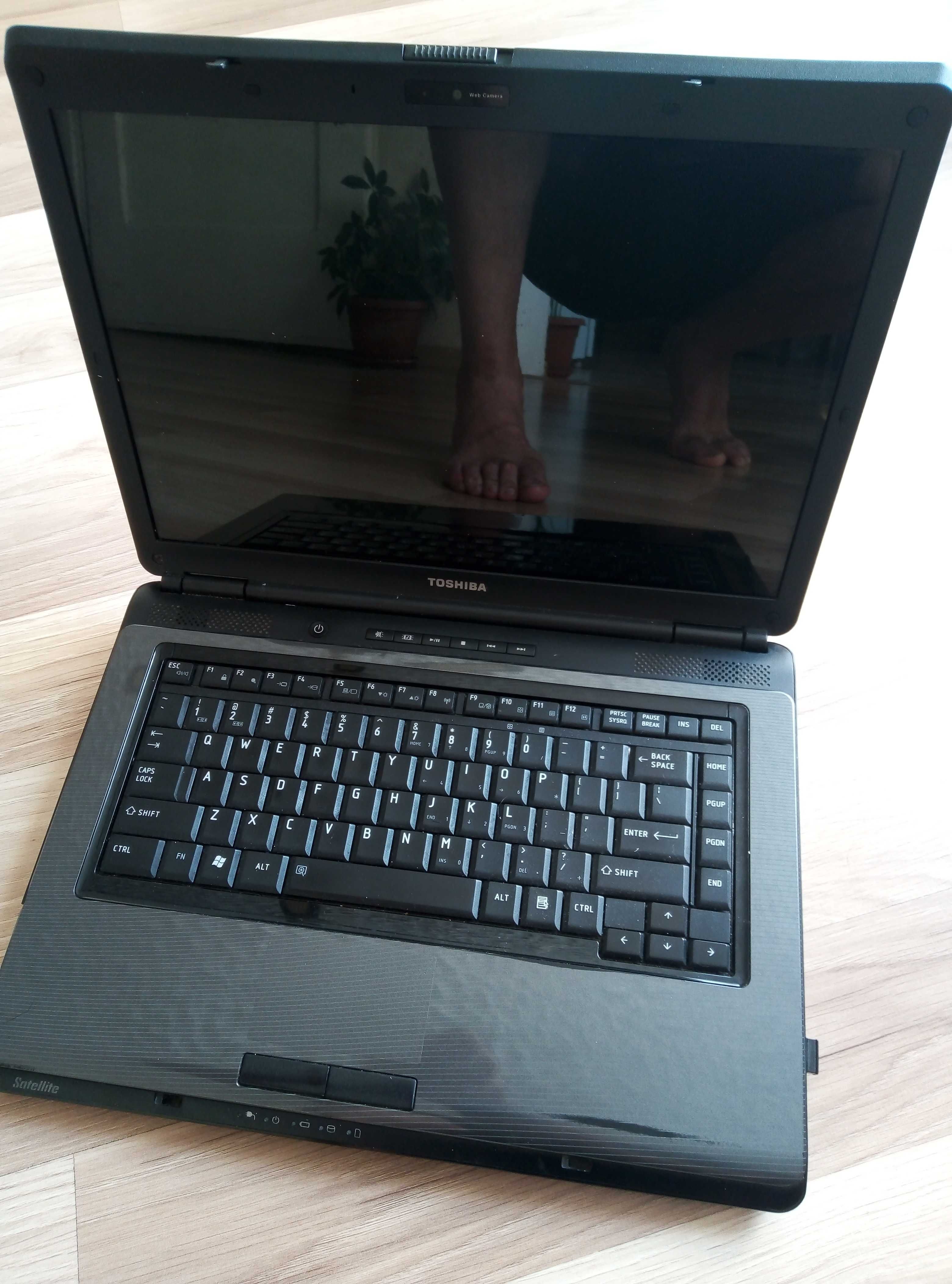 Лаптоп Тошиба СателитеL300