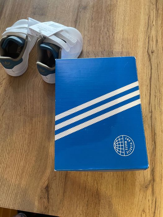 Детски маратонки adidas stan smith