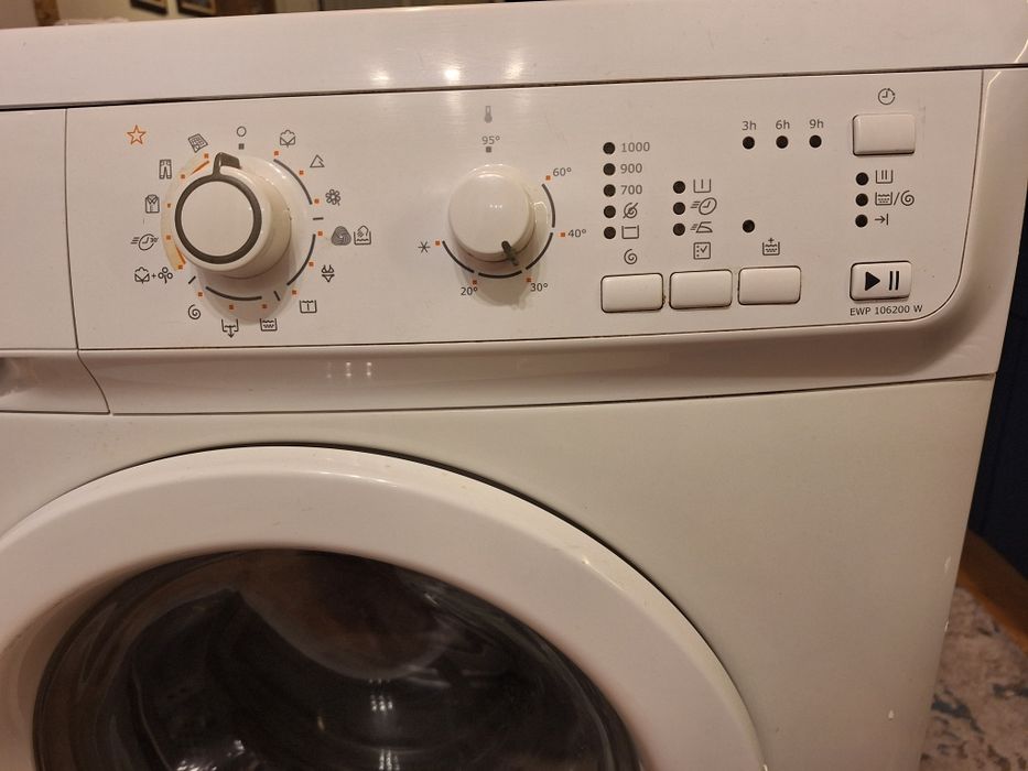 Пералня Електролукс