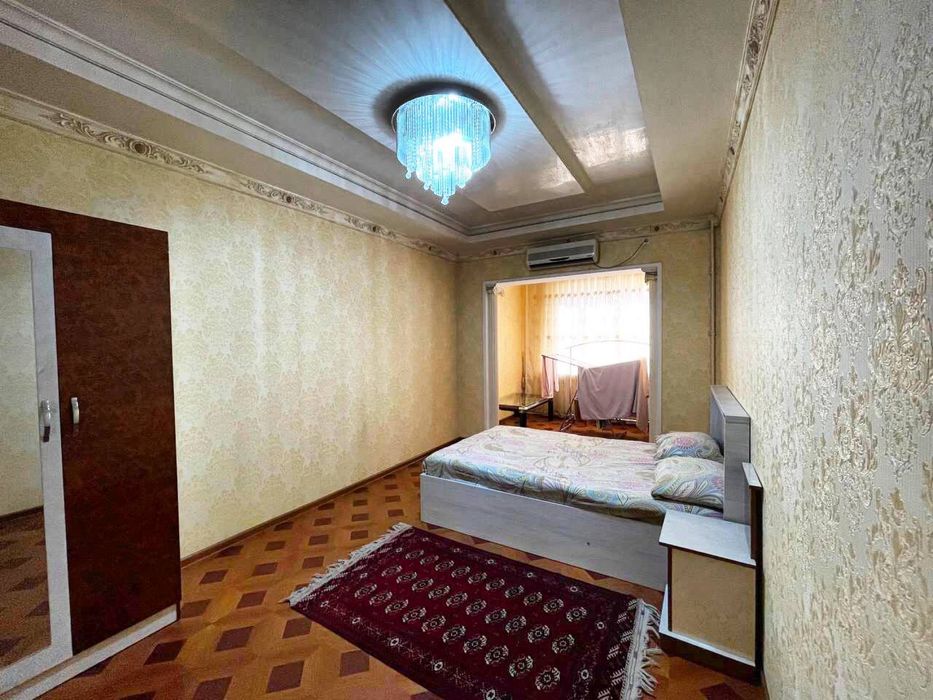 Сдаётся 4-х комнатная квартира в центре