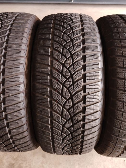 Goodyear 245 45 R20 275 40 R20 M+S Iarna Anvelope Cauciucuri SUV Bmw