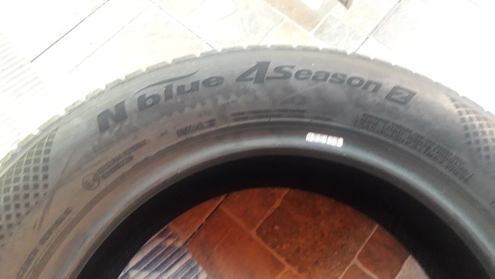 Cauciucuri NOI, sh, capotă Peugeot 207