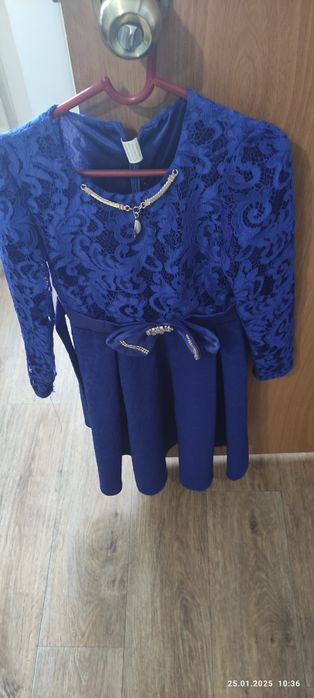 Продам платье на девочку