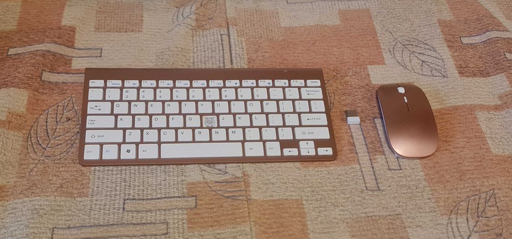 K1280 Wireless 2.4G Bluetooth Keyboard  ROZZZ   Pc & Mac