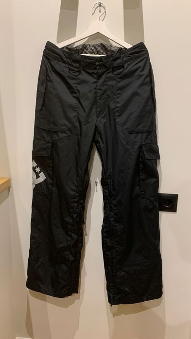 Сноуборд панталони DC – размер L, водоустойчиви, цена 30 лв