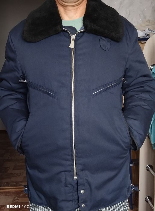 Продам летную куртку  мужскую