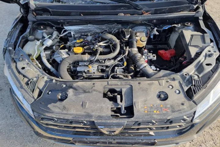 plansa ceasuri de bord volan caseta de directie ansamblul motoras stergatoare  bloc de lumini spirala volan Dacia Sandero stepway 3, an 2021, motor 1.0 tce 91cp cod motor H4d   dezmembrez