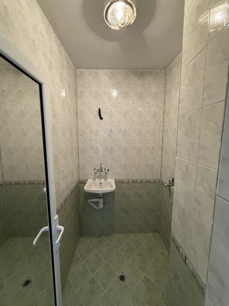 Продава се Двустаен апартамент в Кърджали, Гледка - 56 кв.м за 733 €/кв.м - Снимка #5