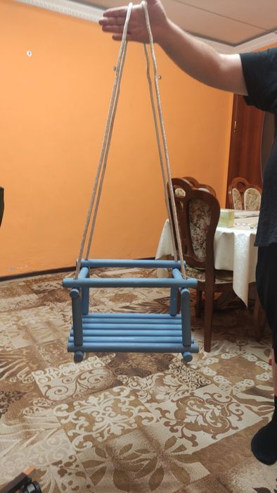 Качеля , деревянная, качественная, удобная. Детская