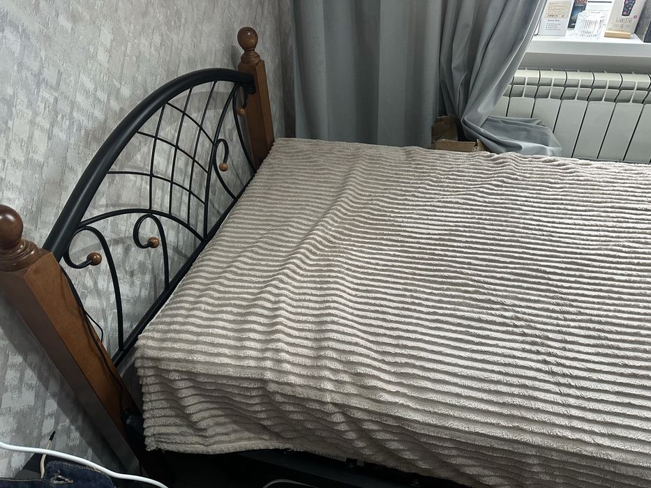 Кровать односпальная