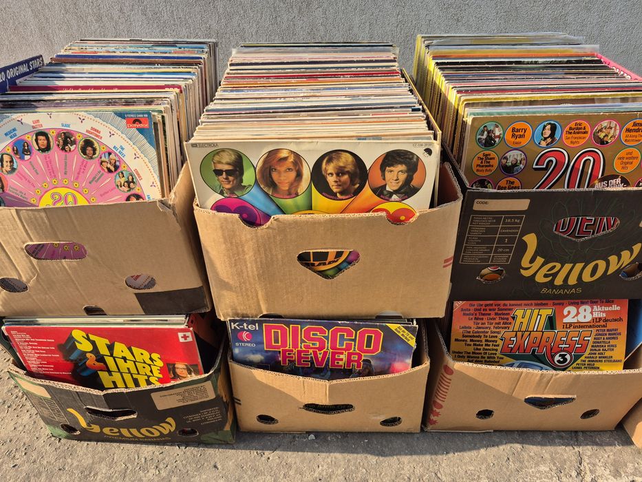 Vând Lot 150lp Discuri Vinil colectie muzica usoara straina mixta