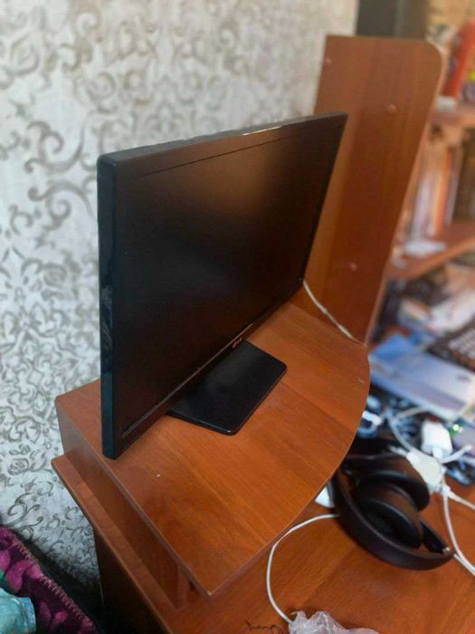 Продаю Монитор LG 22"