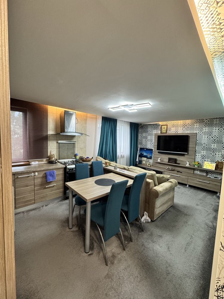 Apartament 2 camere decomandat, complet mobilat - Zona Vest