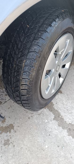 Автомобили Nissan Almera Tino