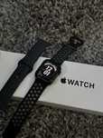 Apple Watch SE (2nd Gen) 40mm – перфектно състояние