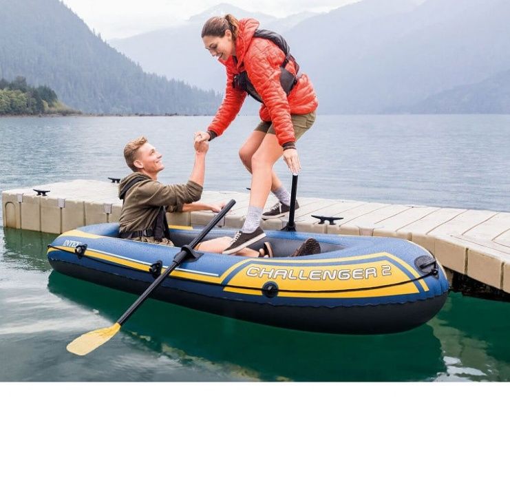 Новая в упаковке лодка резиновая в комплекте с вёслами, 240 на 120