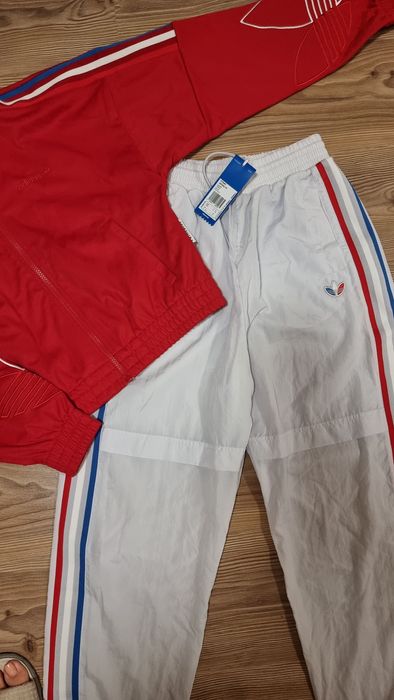 Анцуг Adidas p. S панталони яке сако