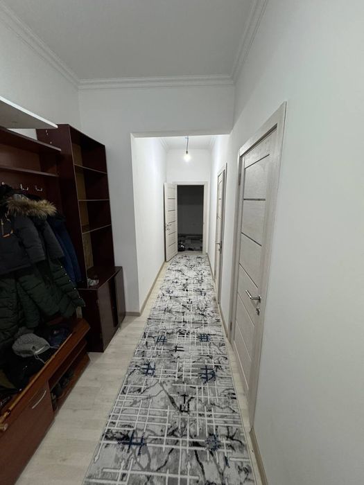 Yangidarxonda 3 xonali uy SROCHNO SOTILADI