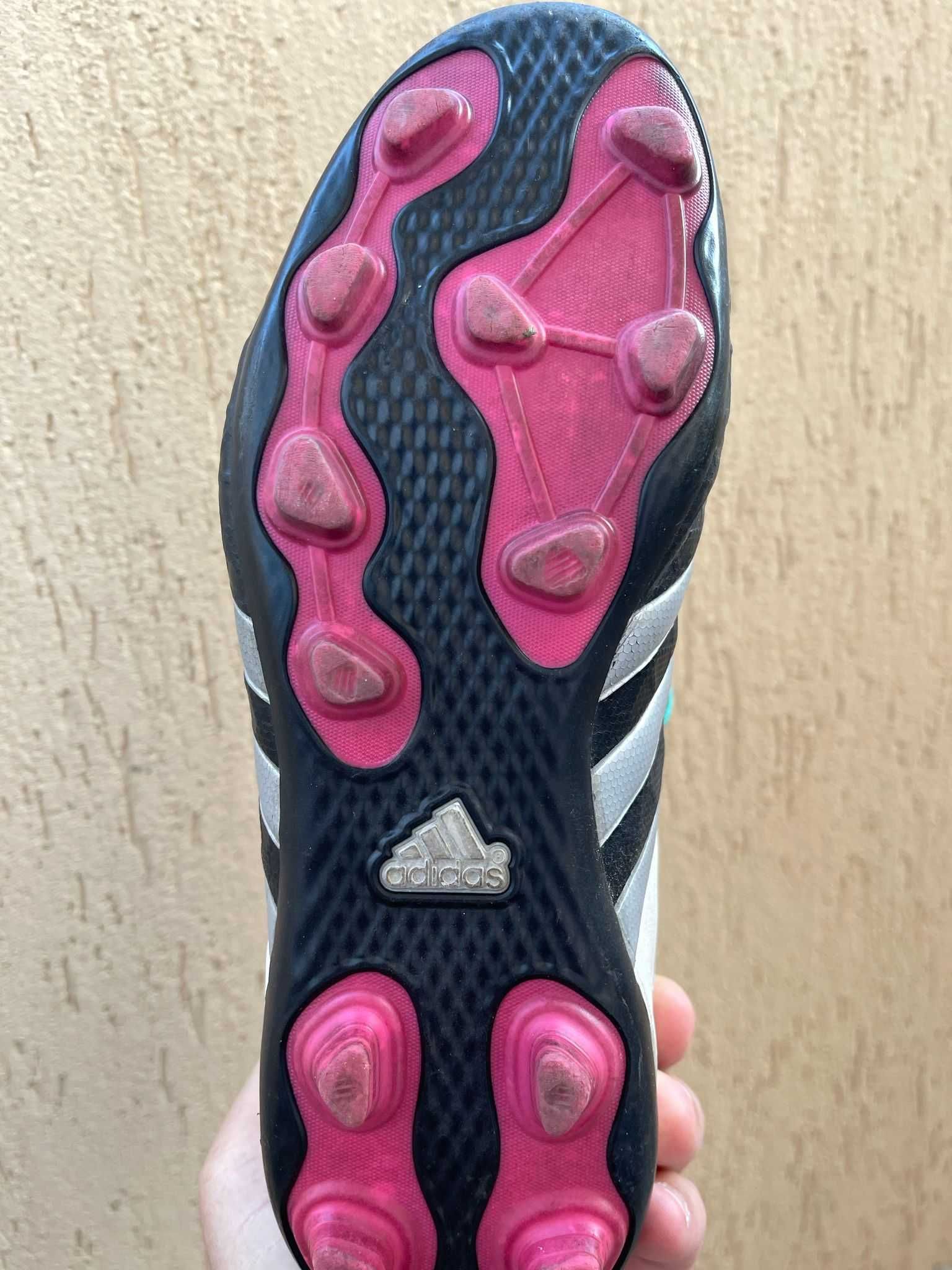 Бутонки adidas използвани