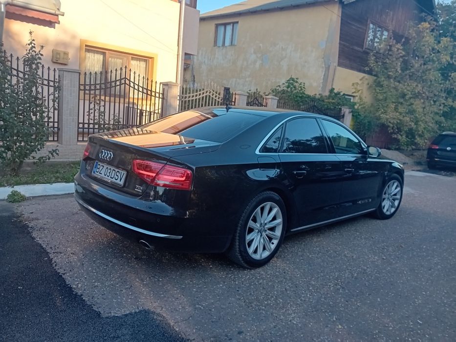 Audi A8 2012, 3000 cm