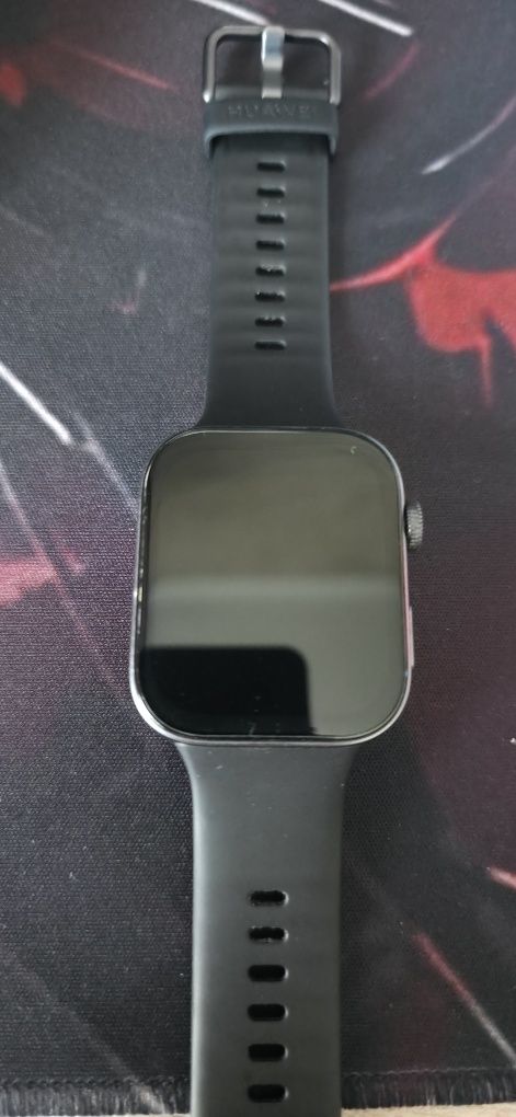 Часовник Huawei watch Fit 3