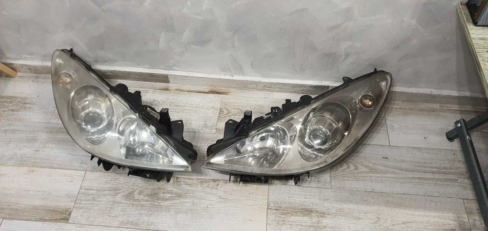 Фарове Пежо (Peugeot) 307 - 2007