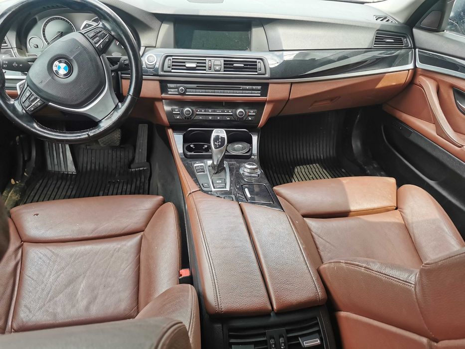 Dezmembrez bmw seria 5 f10 M-pachet/bmw 530 n57/bara fata M bmw f10/