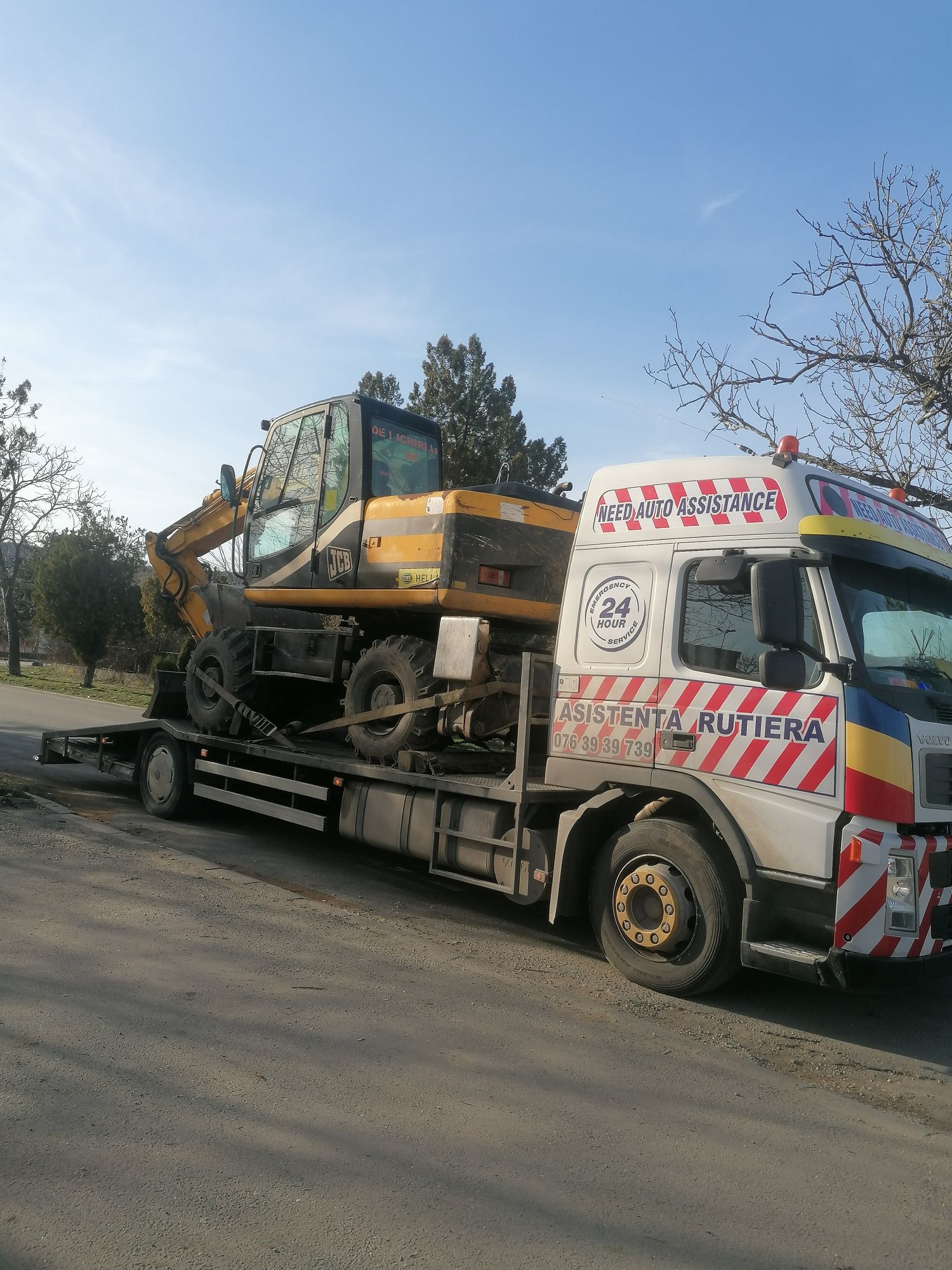 Tractari auto Camioane,transport utilaje grele buldo,taf,vola etc