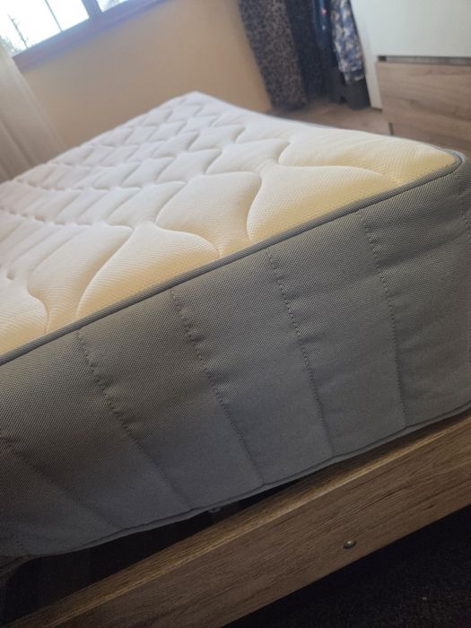 Спалня 160/200 със матрак 30см