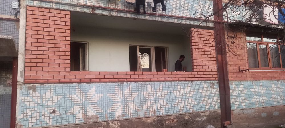 Balkonga gisht teramiz