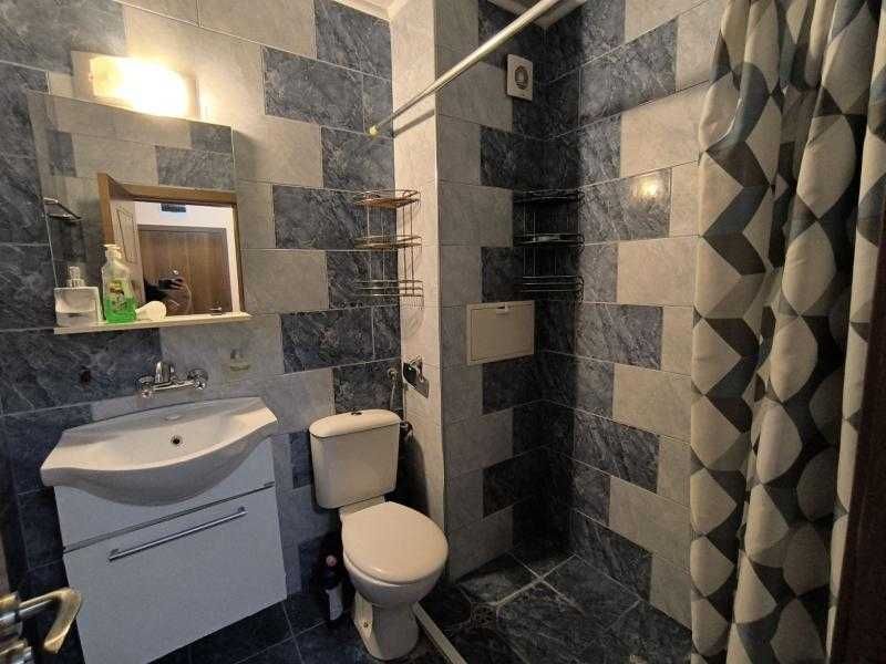 Дава се под наем Тристаен апартамент в Бургас, Славейков - 95 кв.м за 408 € - Снимка #9