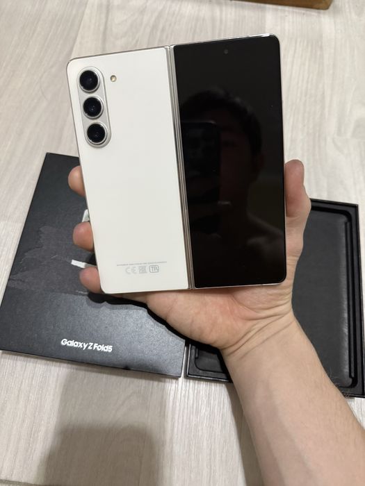 Samsung Z Fold 5 256гб идеално