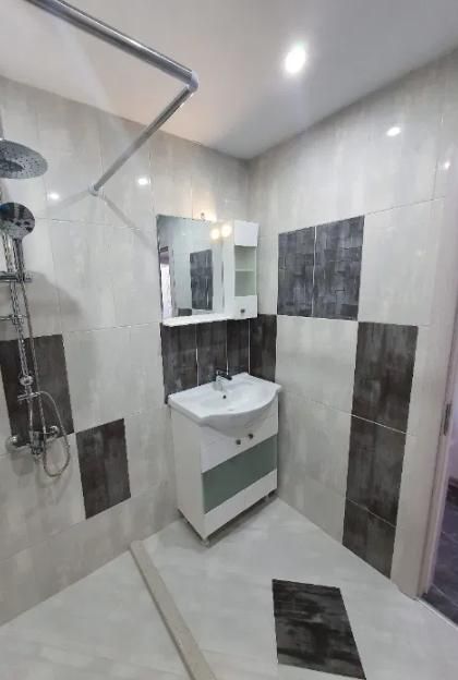 Дава се под наем Тристаен апартамент в Пловдив, Мараша - 105 кв.м за 510 € - Снимка #3