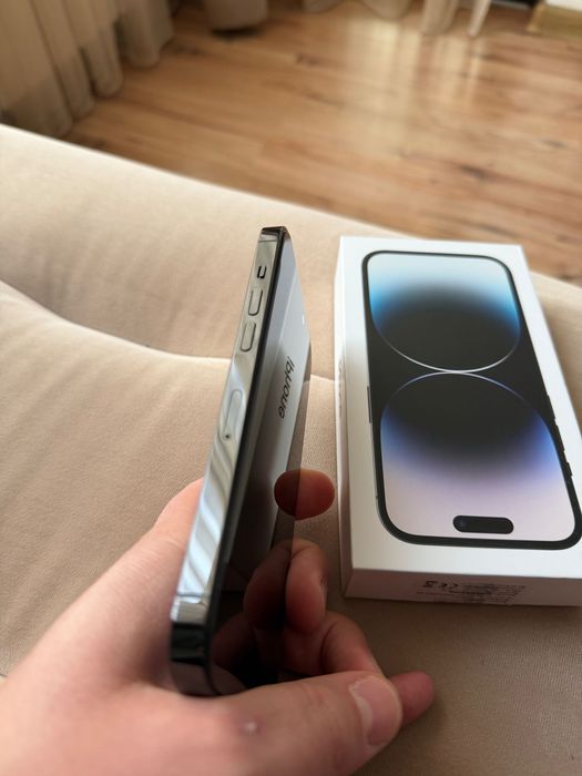 iPfone 14 Pro без следи от употреба