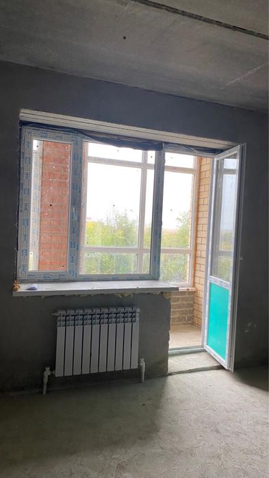 Продам пластиковое окно и дверь от балкона бу в отличном состоянии