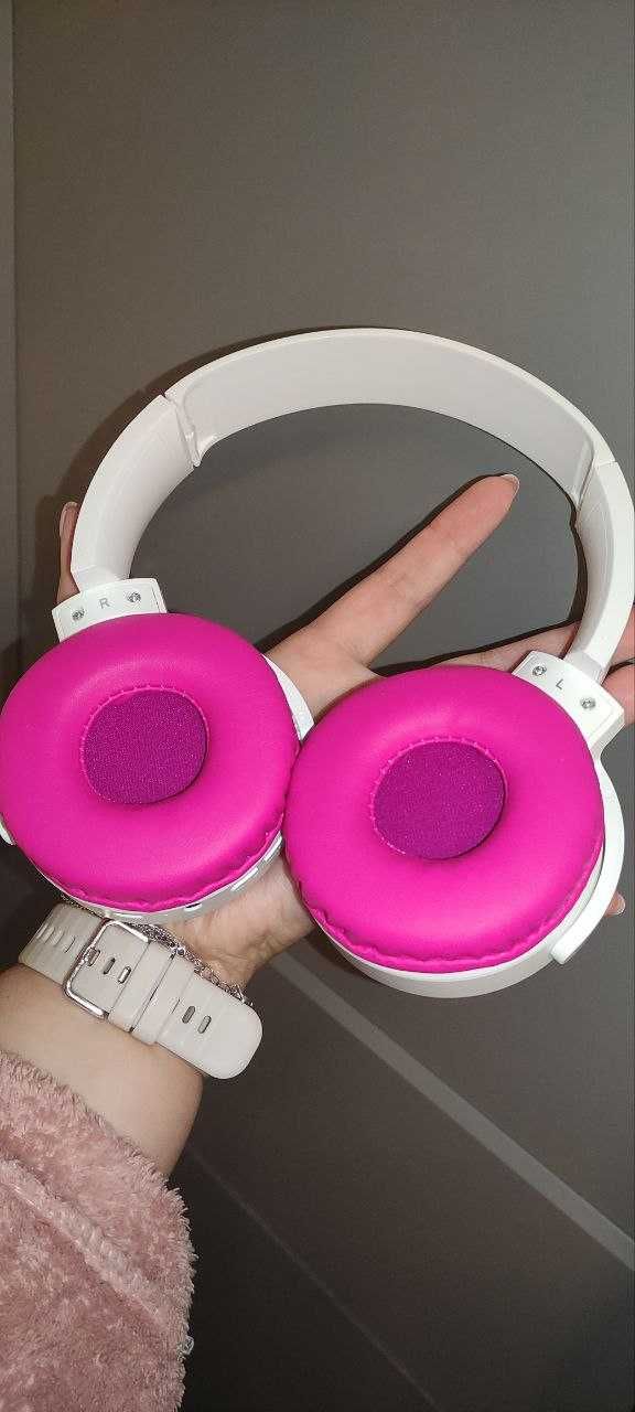 Слушалки Bluetooth, Maybelline New York